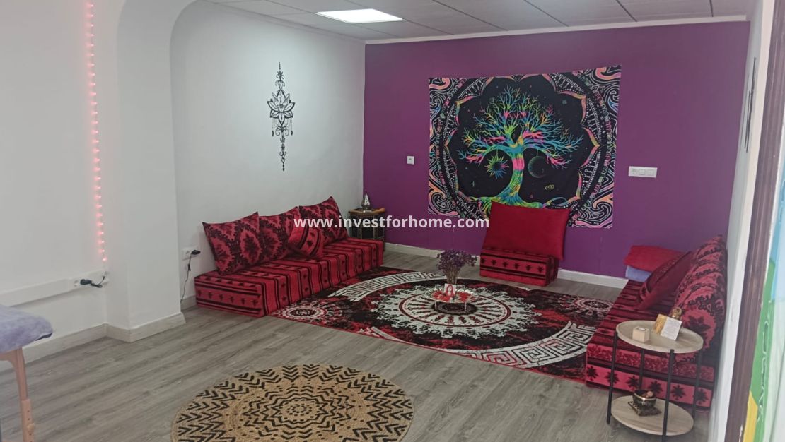 Sale - House - Salinas - Inland