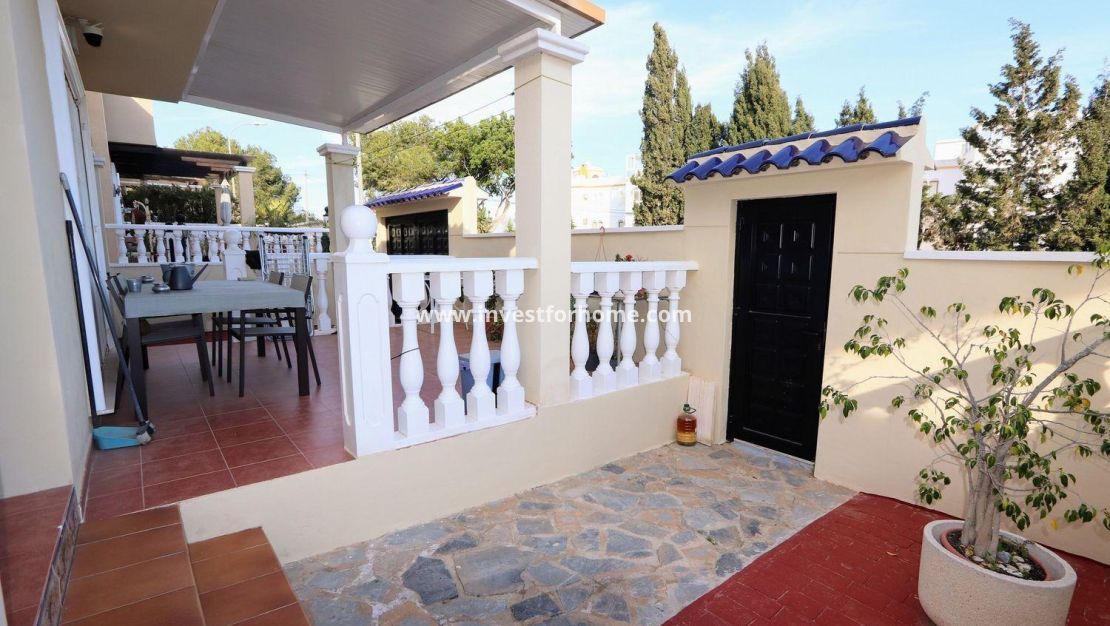 Sale - House - San Miguel de Salinas - El Galán