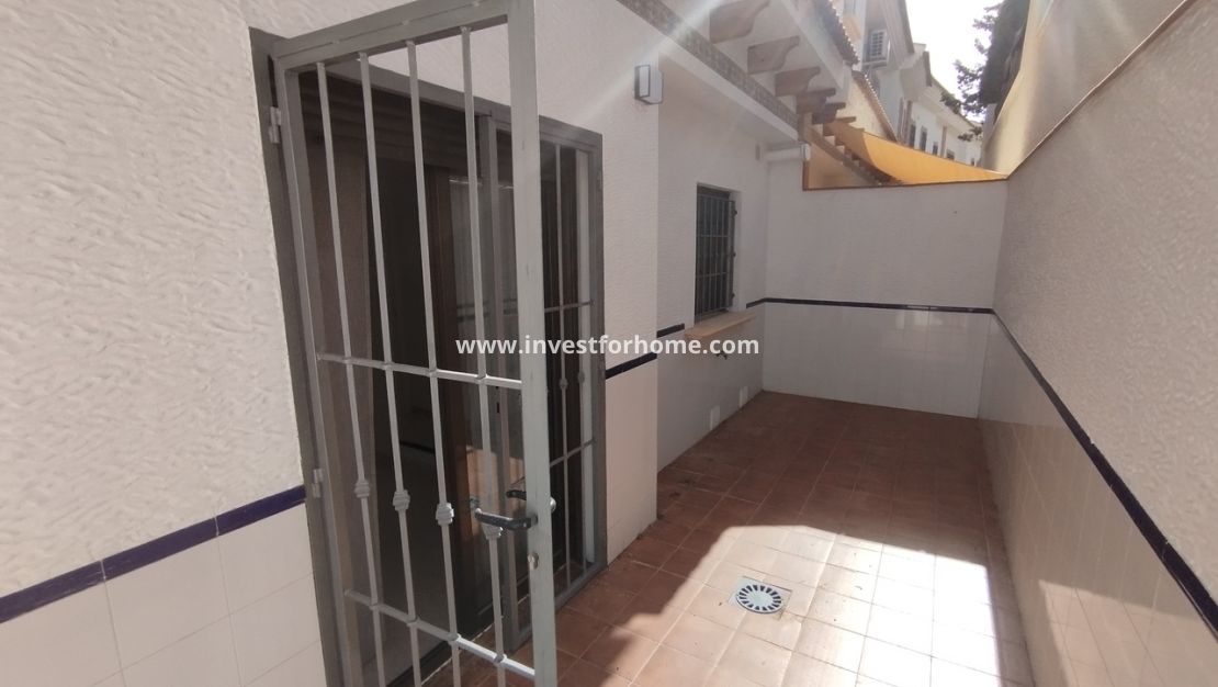 Sale - House - San Miguel de Salinas - Inland