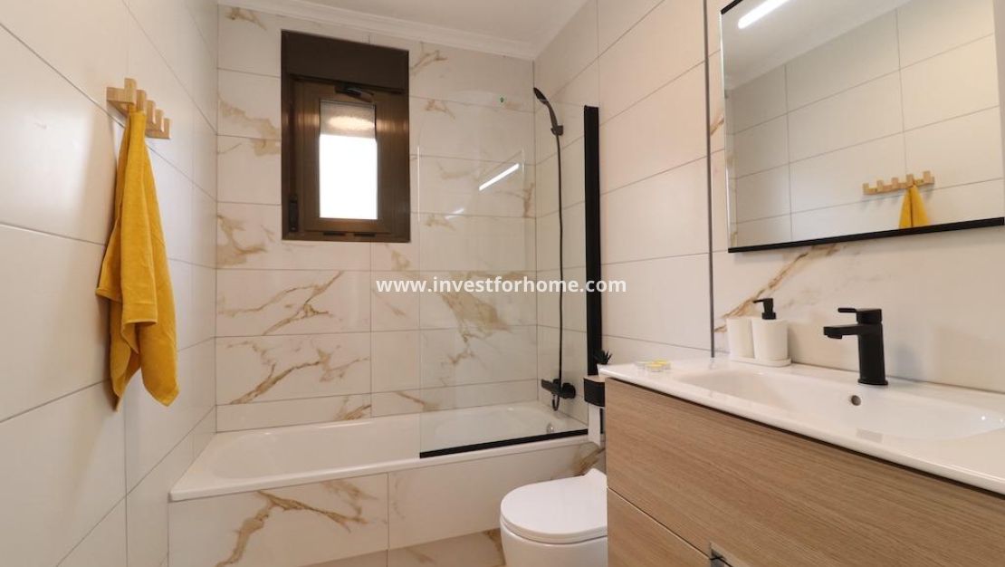 Sale - House - San Miguel de Salinas - Inland