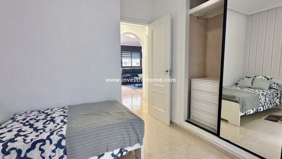 Sale - House - San Miguel de Salinas - Inland