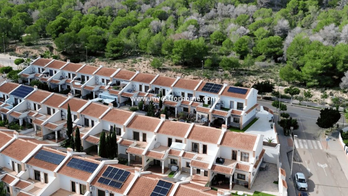 Sale - House - San Miguel de Salinas - Inland