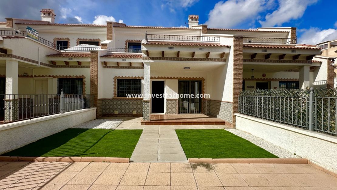 Sale - House - San Miguel de Salinas - Inland