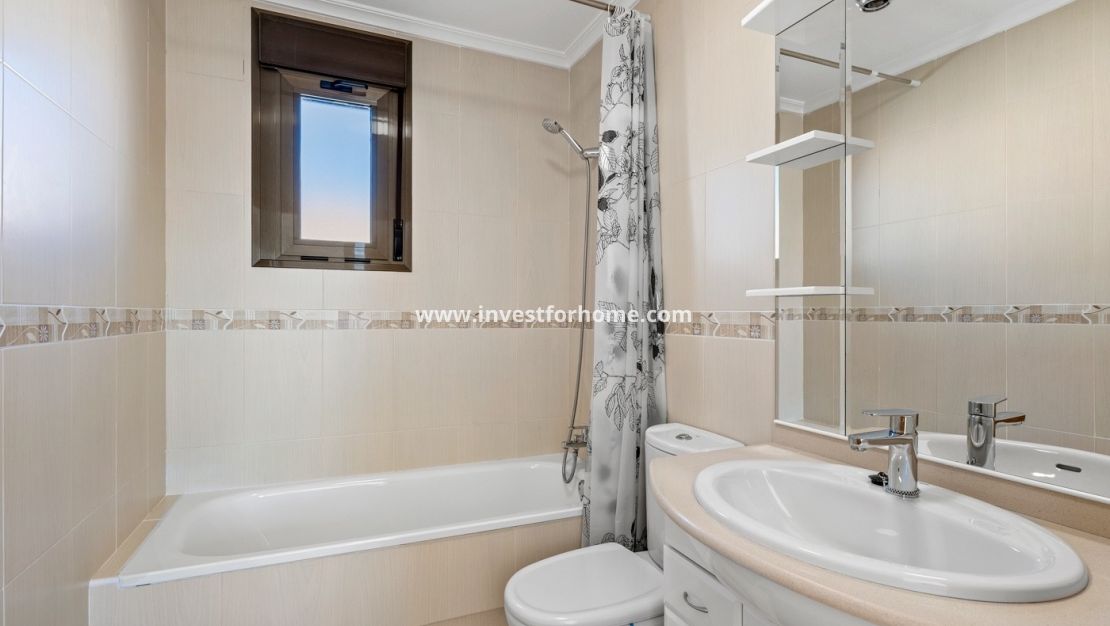 Sale - House - San Miguel de Salinas - Inland