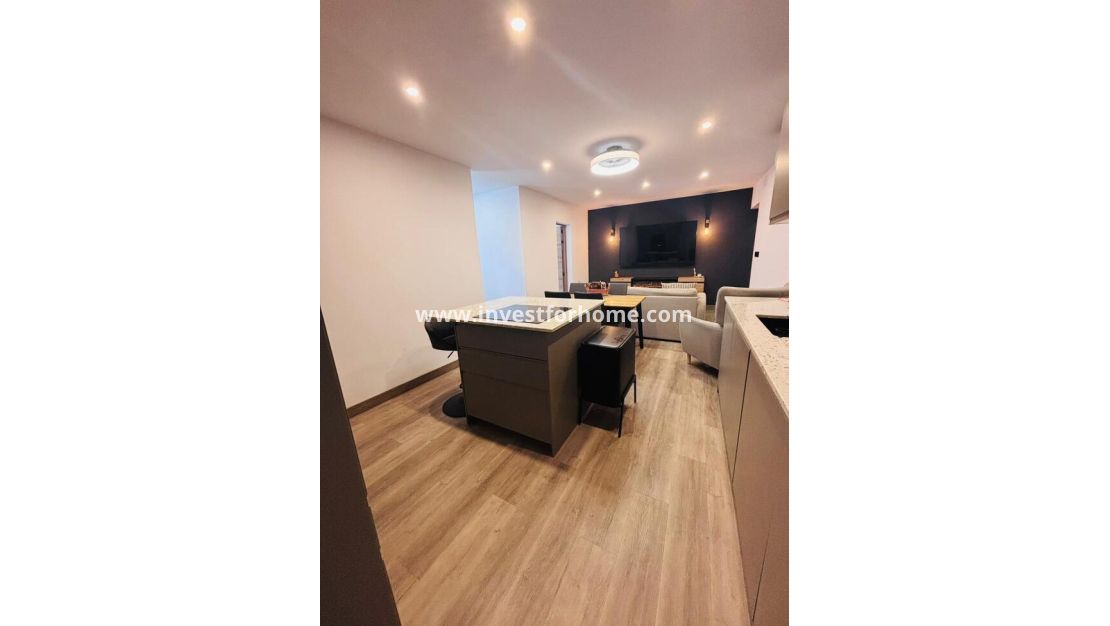 Sale - House - San Miguel de Salinas - Inland