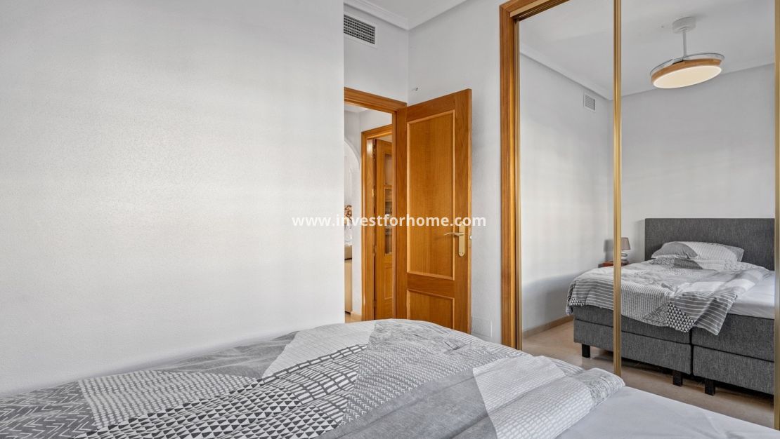 Sale - House - San Miguel de Salinas - Inland