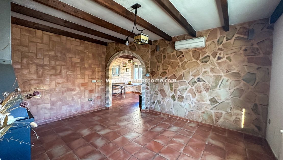 Sale - House - San Miguel de Salinas - Inland