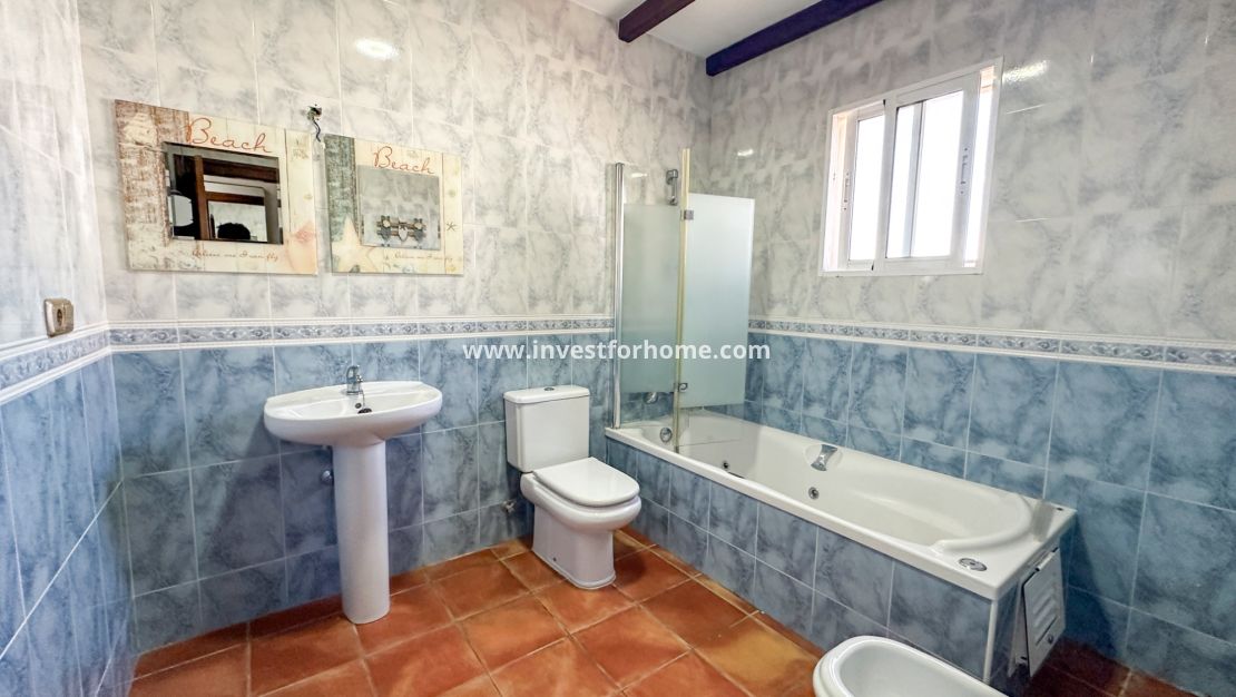 Sale - House - San Miguel de Salinas - Inland