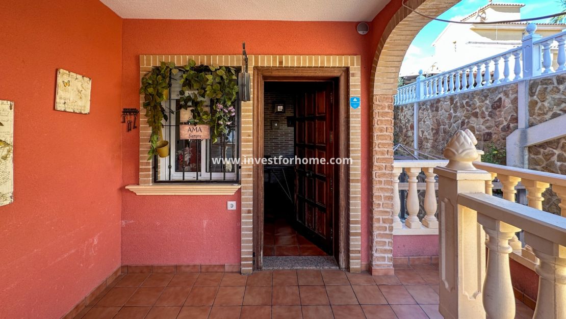 Sale - House - San Miguel de Salinas - Inland