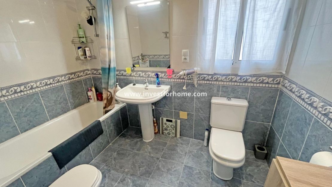 Sale - House - San Miguel de Salinas - Las Filipinas