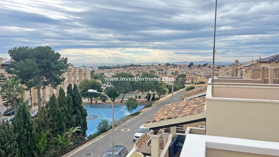 Sale - House - San Miguel de Salinas - Las Filipinas