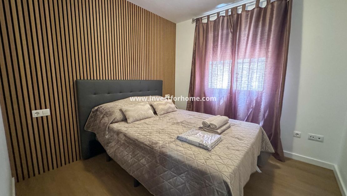 Sale - House - San Miguel de Salinas - Las Filipinas