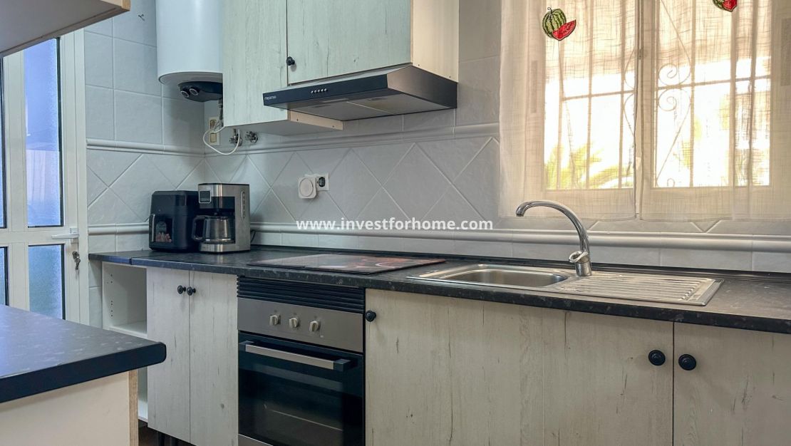 Sale - House - San Miguel de Salinas - Las Filipinas