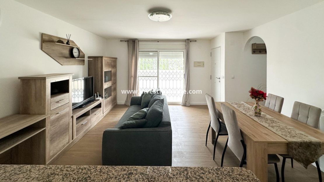Sale - House - San Miguel de Salinas - Las Filipinas