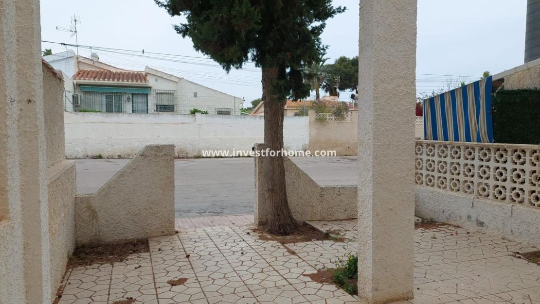 Sale - House - Torrevieja - aguas nuevas