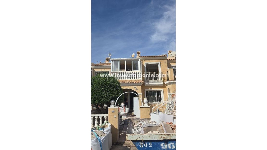 Sale - House - Torrevieja - aguas nuevas