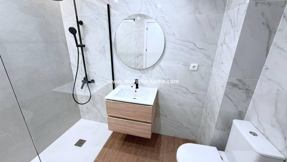 Sale - House - Torrevieja - aguas nuevas