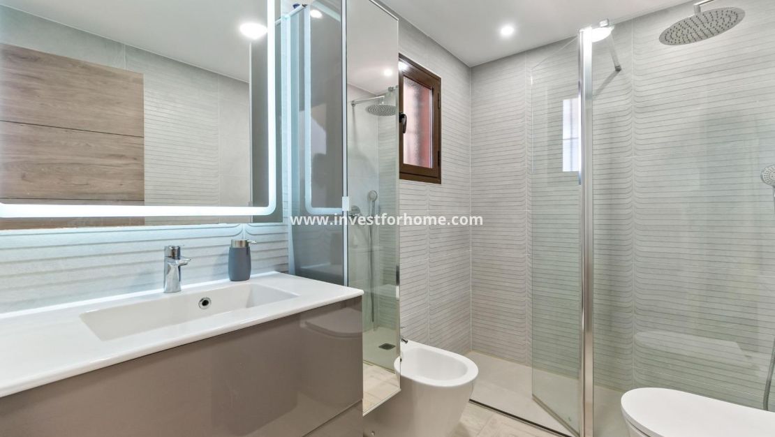 Sale - House - Torrevieja - aguas nuevas