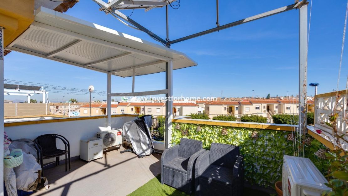 Sale - House - Torrevieja - aguas nuevas