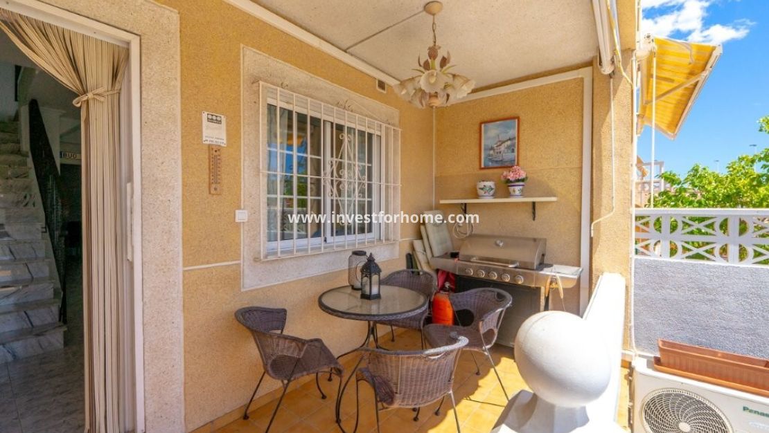 Sale - House - Torrevieja - aguas nuevas