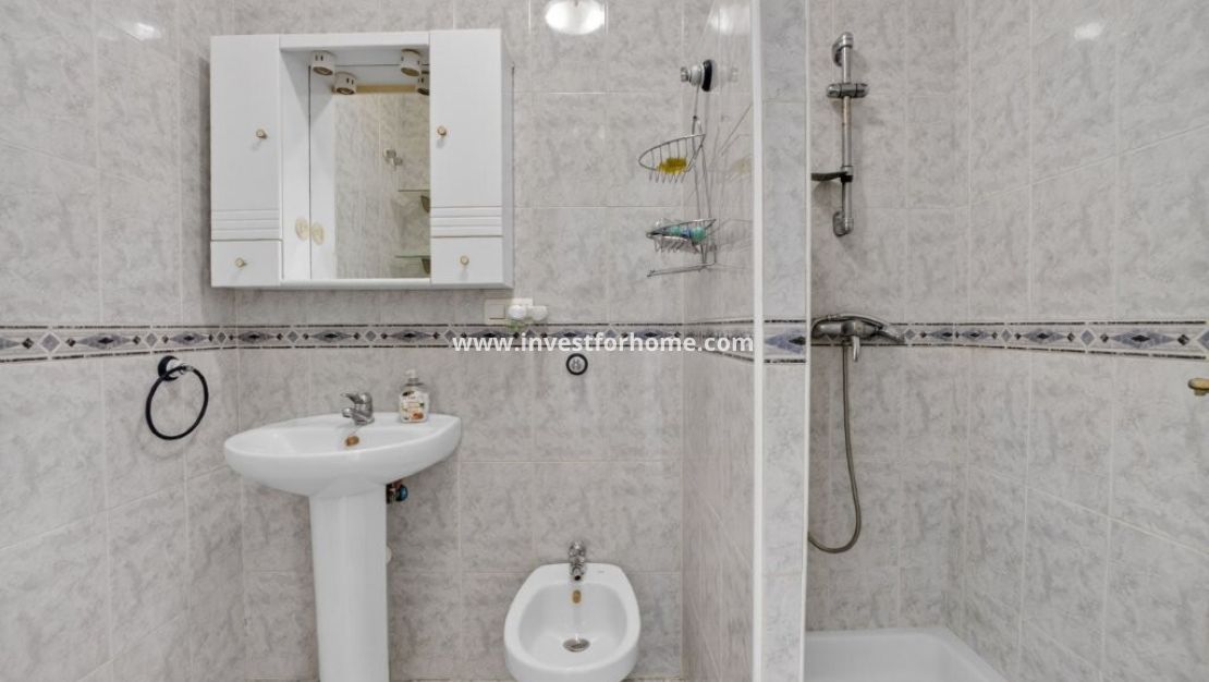 Sale - House - Torrevieja - aguas nuevas