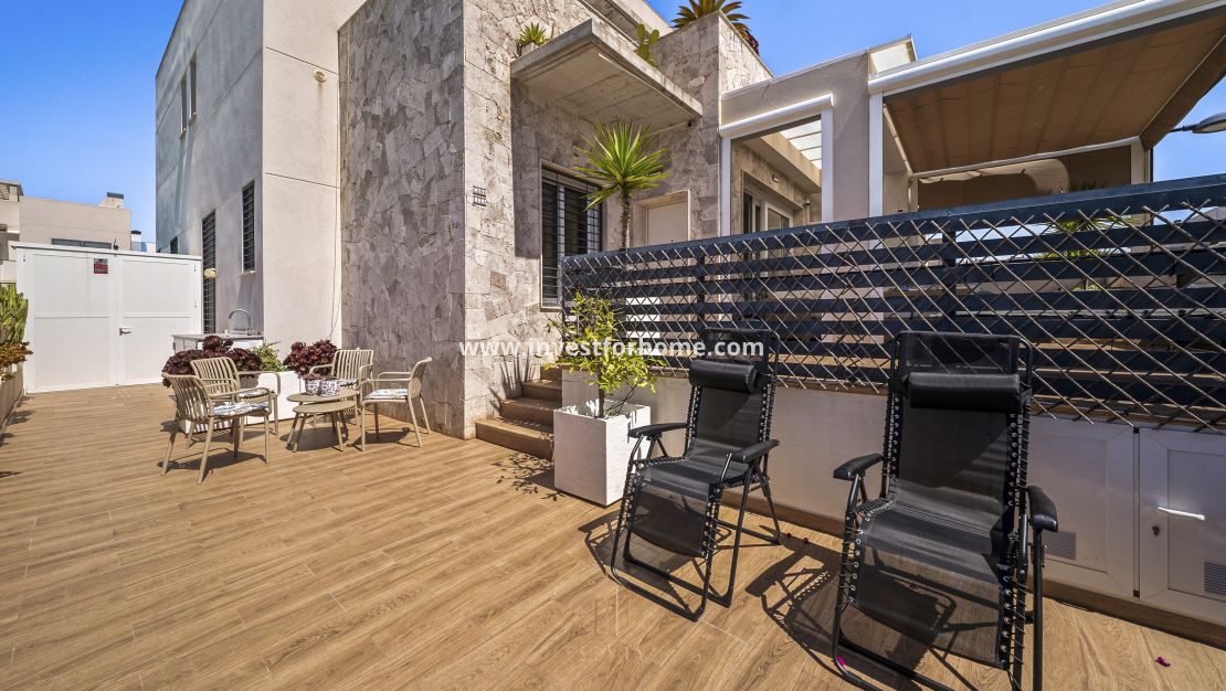 Sale - House - Torrevieja - aguas nuevas