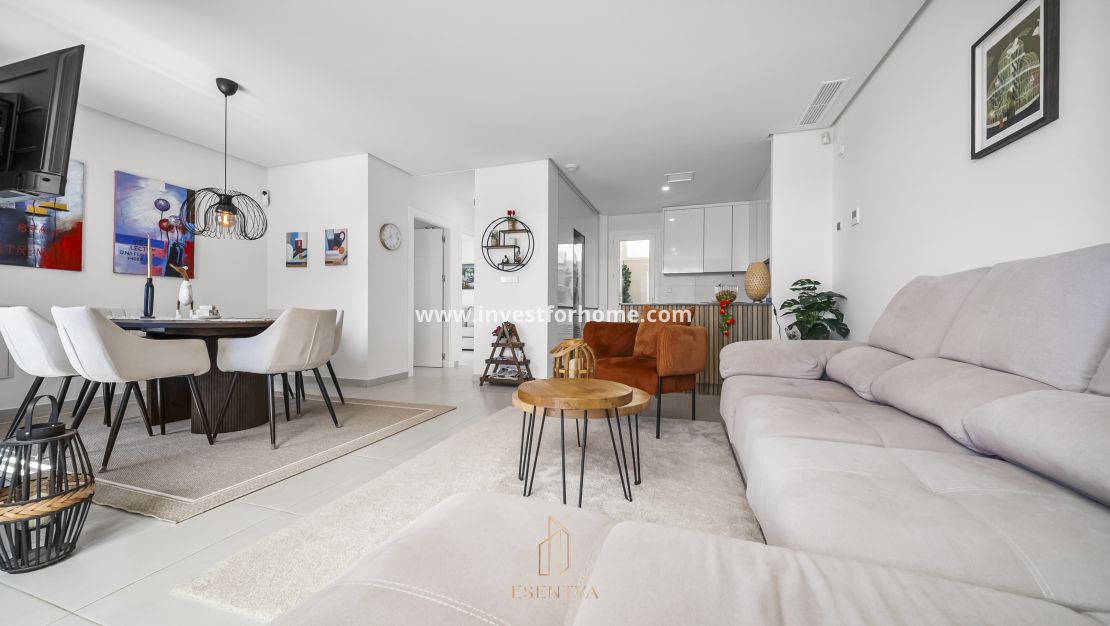 Sale - House - Torrevieja - aguas nuevas