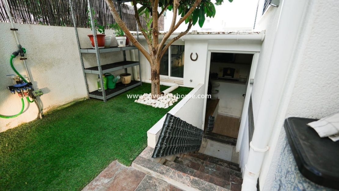 Sale - House - Torrevieja - aguas nuevas