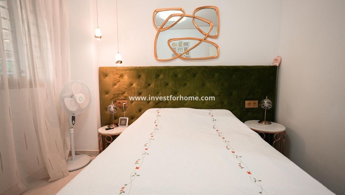 Sale - House - Torrevieja - aguas nuevas