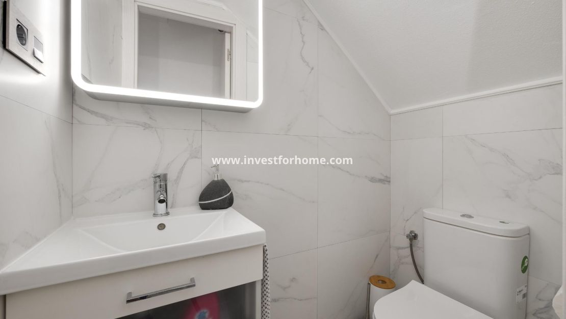 Sale - House - Torrevieja - aguas nuevas