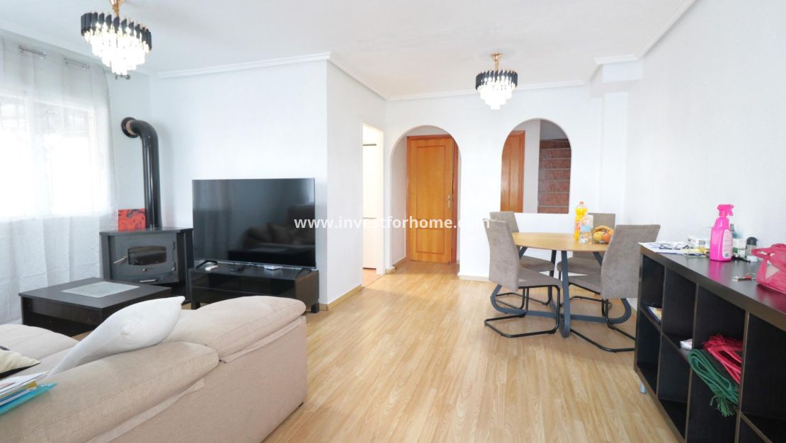 Sale - House - Torrevieja - Carrefour