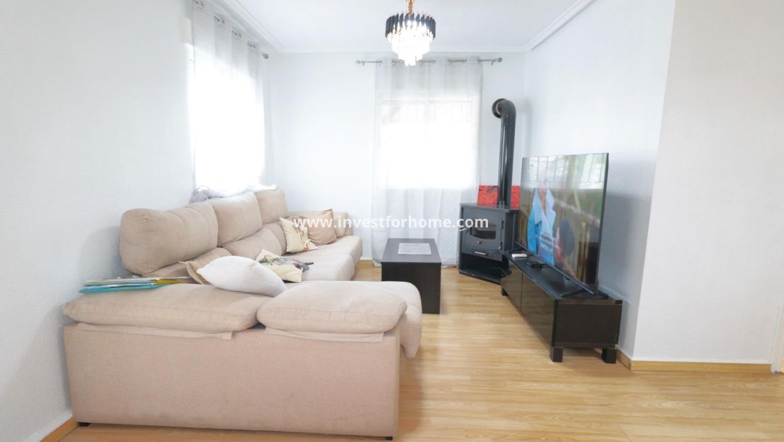 Sale - House - Torrevieja - Carrefour