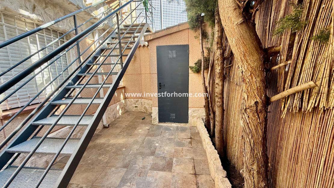 Sale - House - Torrevieja - Carrefour