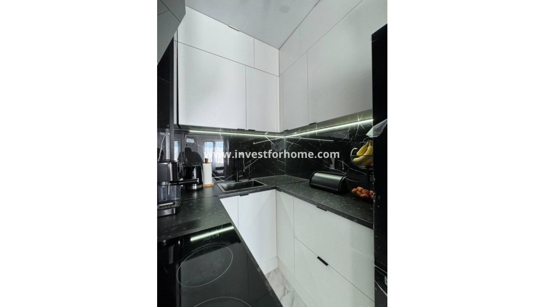 Sale - House - Torrevieja - Carrefour