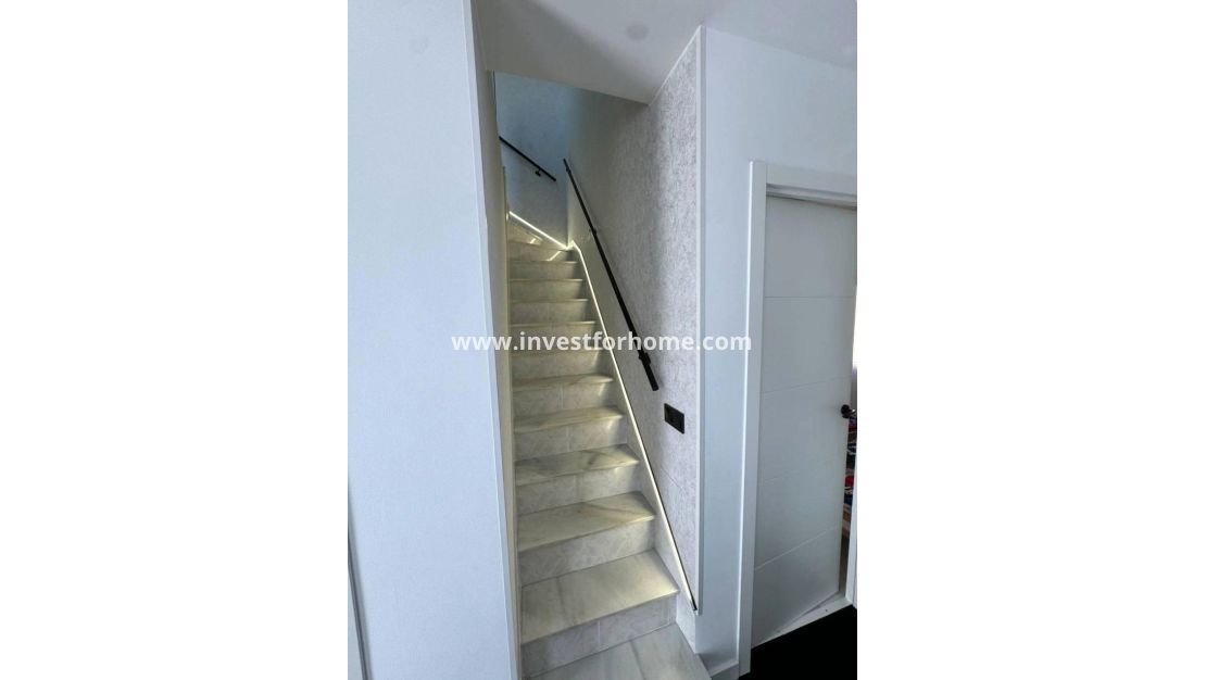 Sale - House - Torrevieja - Carrefour