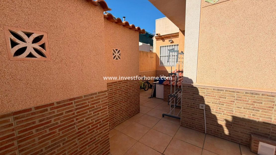 Sale - House - Torrevieja - Carrefour