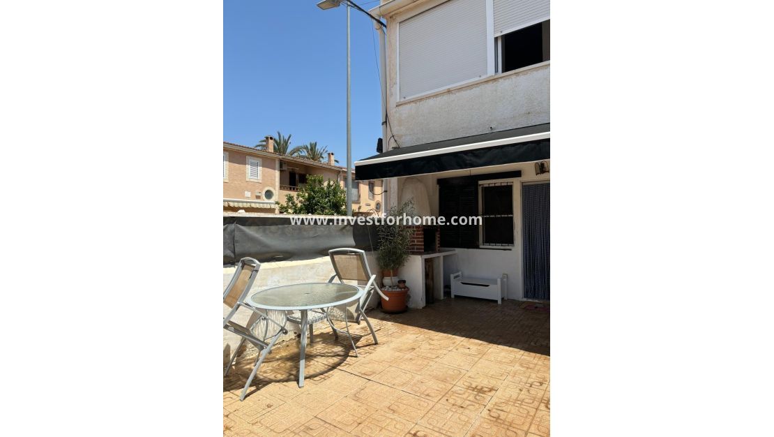 Sale - House - Torrevieja - Centro