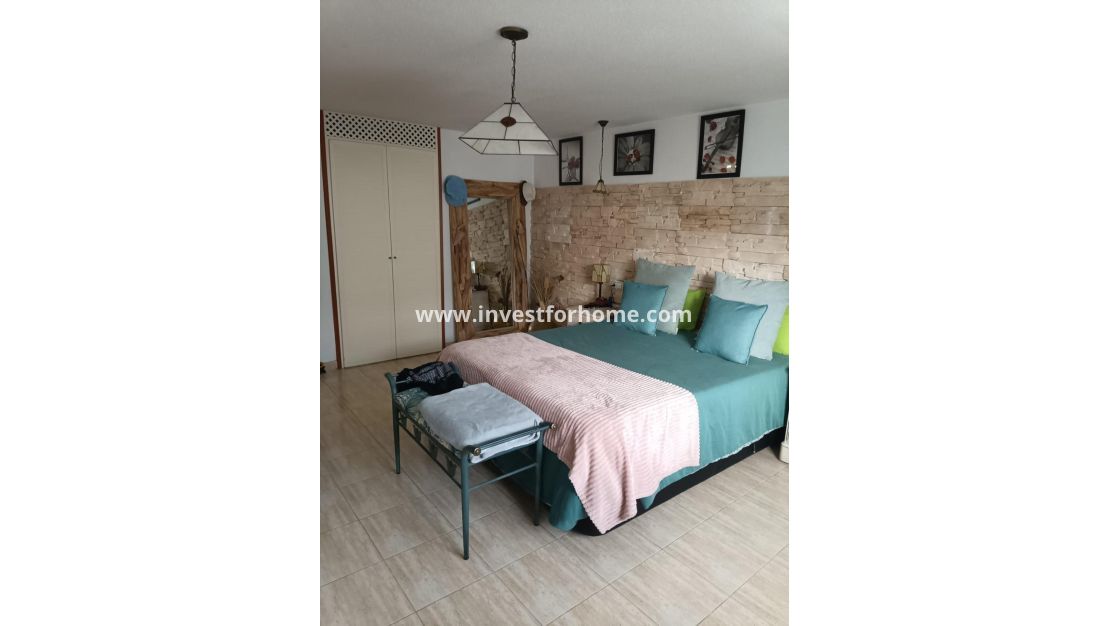 Sale - House - Torrevieja - Centro