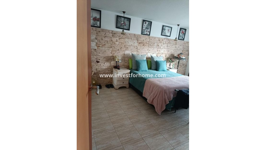 Sale - House - Torrevieja - Centro