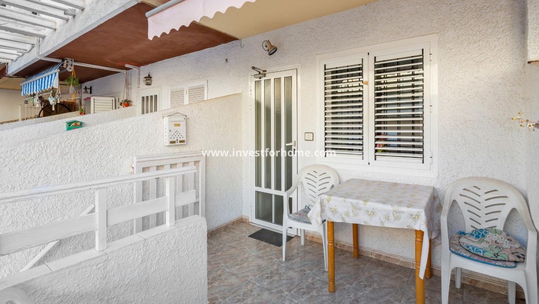 Sale - House - Torrevieja - Centro