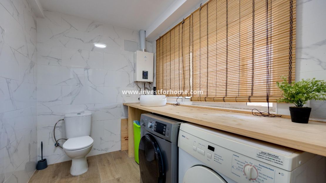 Sale - House - Torrevieja - Centro