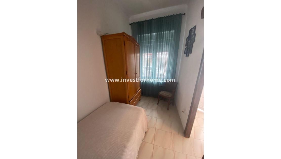 Sale - House - Torrevieja - Centro