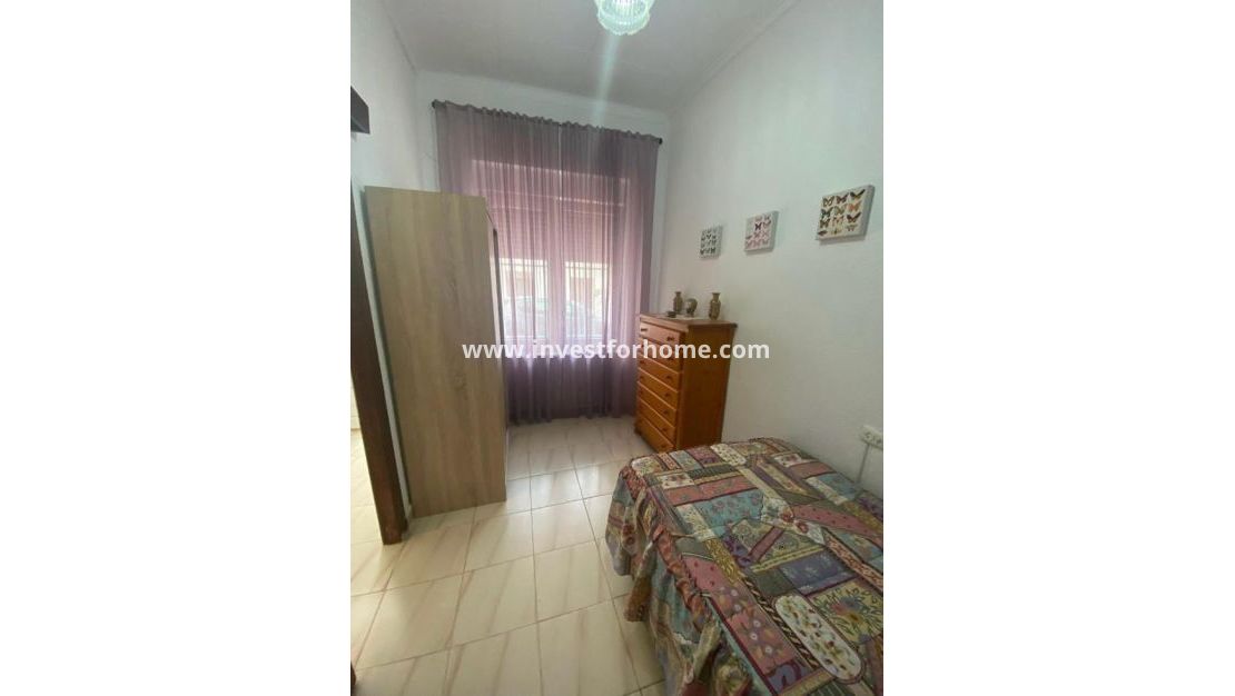 Sale - House - Torrevieja - Centro
