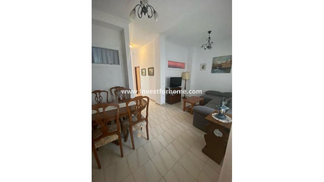 Sale - House - Torrevieja - Centro