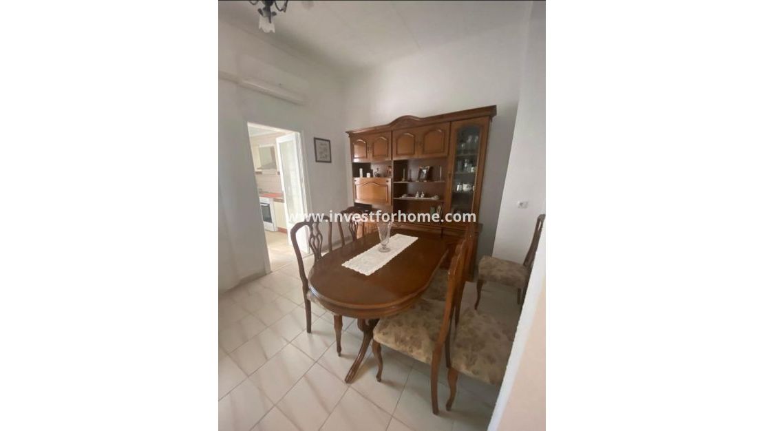 Sale - House - Torrevieja - Centro