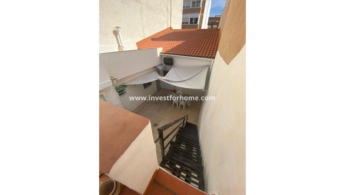 Sale - House - Torrevieja - Centro