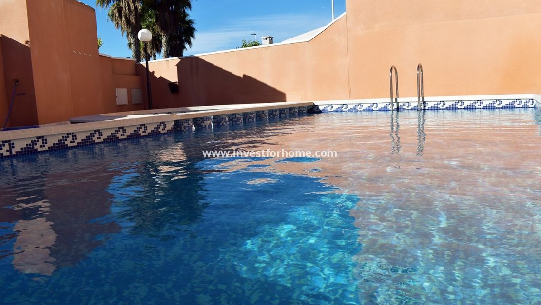 Sale - House - Torrevieja - Centro