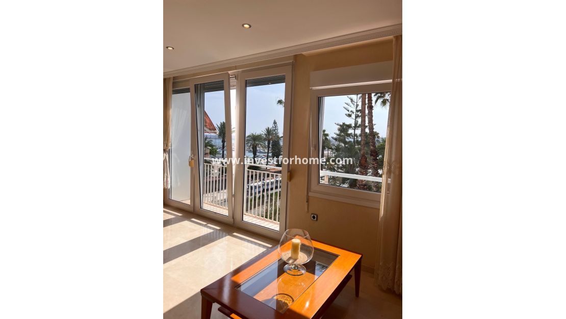 Sale - House - Torrevieja - Centro