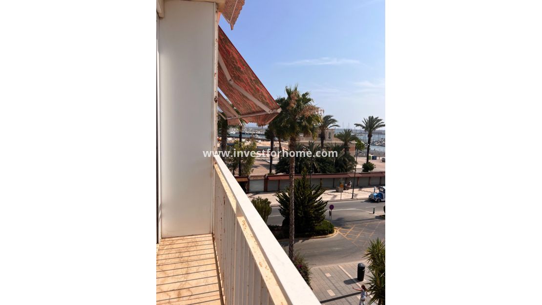 Sale - House - Torrevieja - Centro