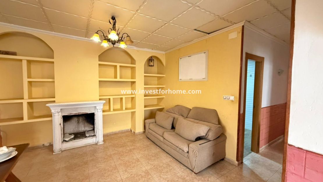 Sale - House - Torrevieja - Centro